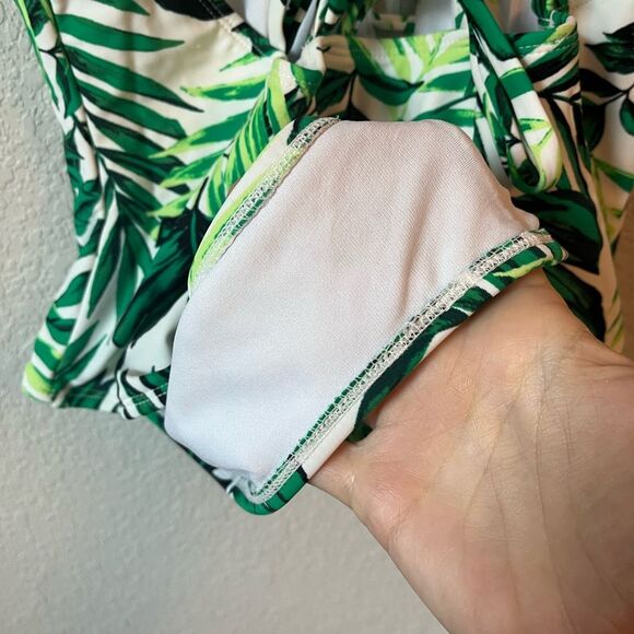 Tropical Leaf Print women’s L Swimsuit deep plunge front sexy beachy vacation - Picture 5 of 5